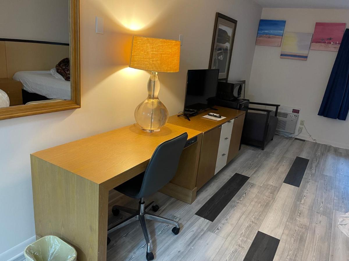 Camp Inn Lodge Oscoda 외부 사진