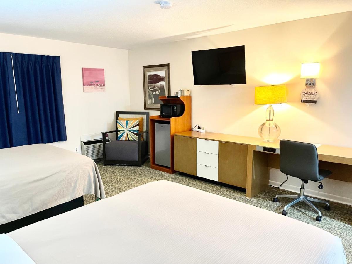 Camp Inn Lodge Oscoda 외부 사진