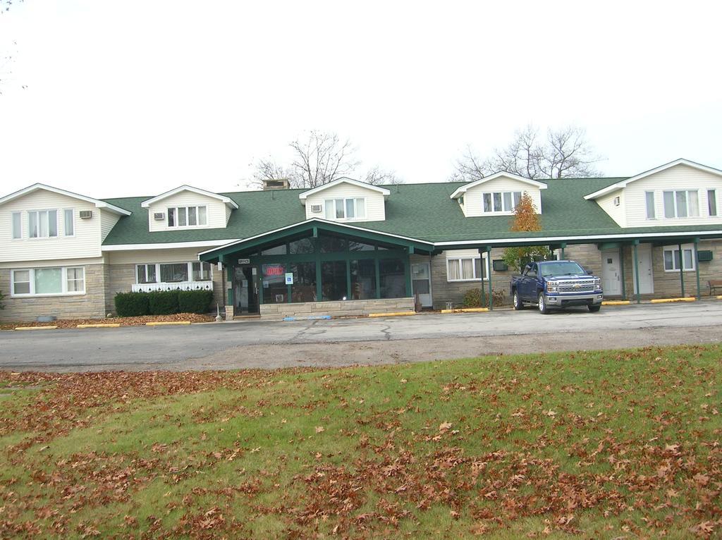Camp Inn Lodge Oscoda 외부 사진