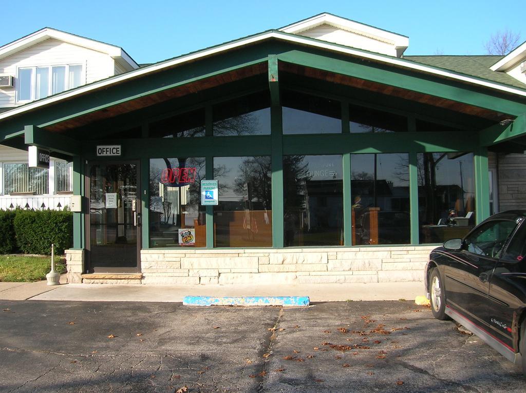 Camp Inn Lodge Oscoda 외부 사진