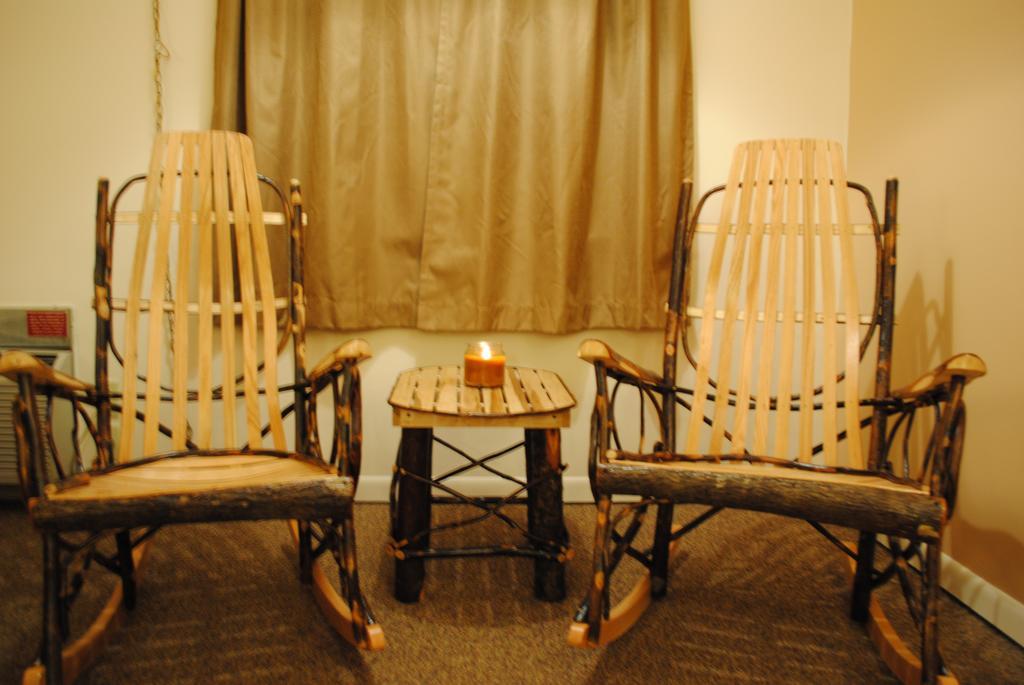 Camp Inn Lodge Oscoda 객실 사진
