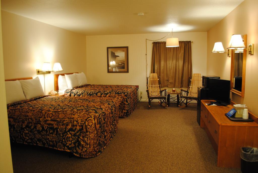 Camp Inn Lodge Oscoda 외부 사진